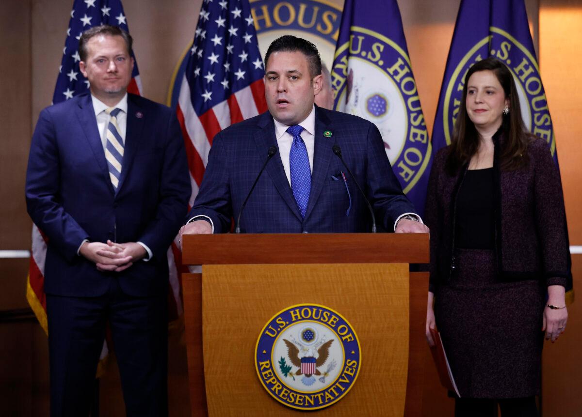 Rep. Anthony D'Esposito (R-N.Y.) (C) makes a brief statement during a news conference with Rep. Michael Cloud (R-Texas) (L) and Rep. Elise Stefanik (R-N.Y.) following a GOP caucus meeting at the U.S. Capitol in Washington on Jan. 10, 2023. (Chip Somodevilla/Getty Images)