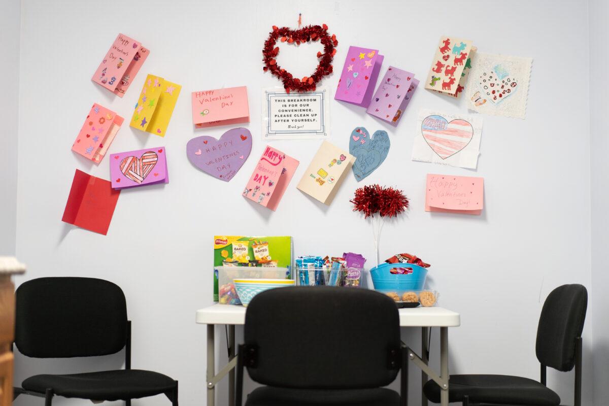 The break room at the Mount Hope Police Department in Otisville, N.Y., on Feb. 24, 2023. (Cara Ding/The Epoch Times)