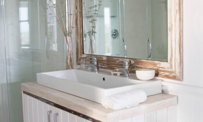 How to Clean a Bathroom Sink and Keep It Looking Pristine