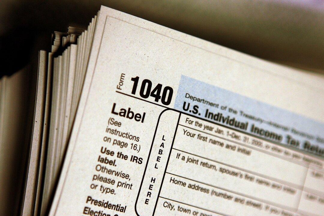 IRS Extends Deadline for Californians to File Taxes