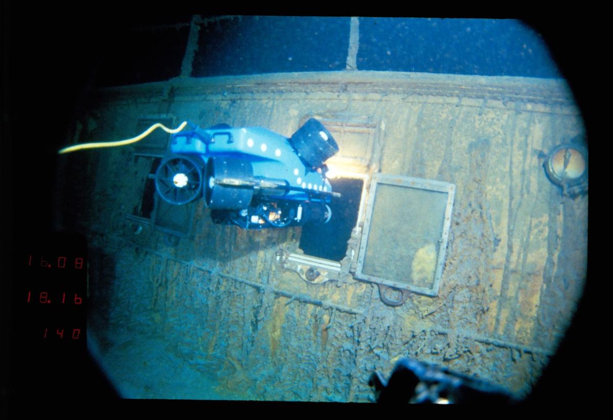 ROV Jason Jr. investigates the ship's interior. (Courtesy of WHOI Archives /©Woods Hole Oceanographic Institution)