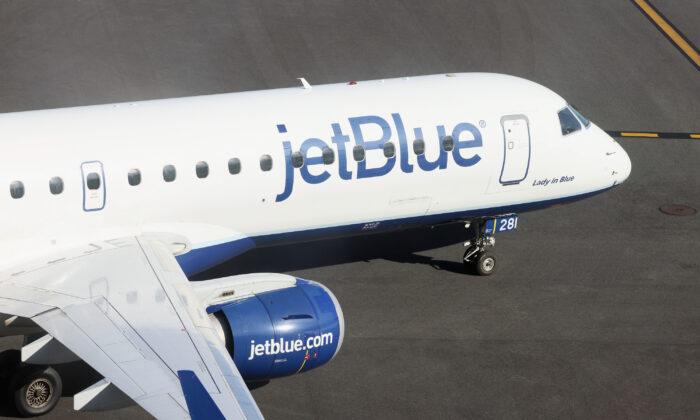 JetBlue Pilot Landing in Boston Averts Potential Collision