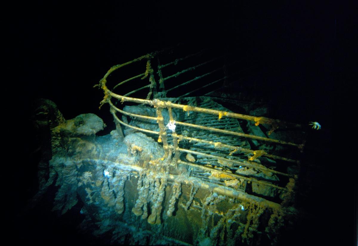 Detail of RMS Titanic's bow. (Courtesy of WHOI Archives /©Woods Hole Oceanographic Institution)