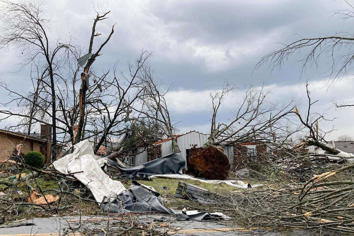 3 Dead, Hundreds Injured in Arkansas After Tornados Hit, Multiple States Under Tornado Watch