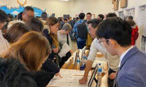 More Than 400 Attended First Job Fair by the Hongkonger Community Center in Toronto