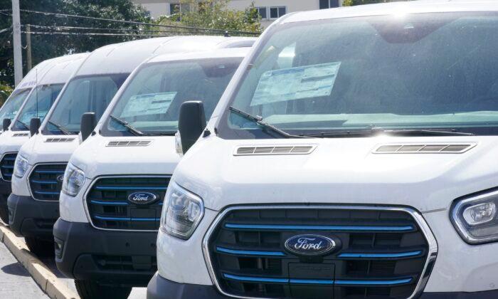 Ford to Raise Production as US Auto Sales Start to Recover