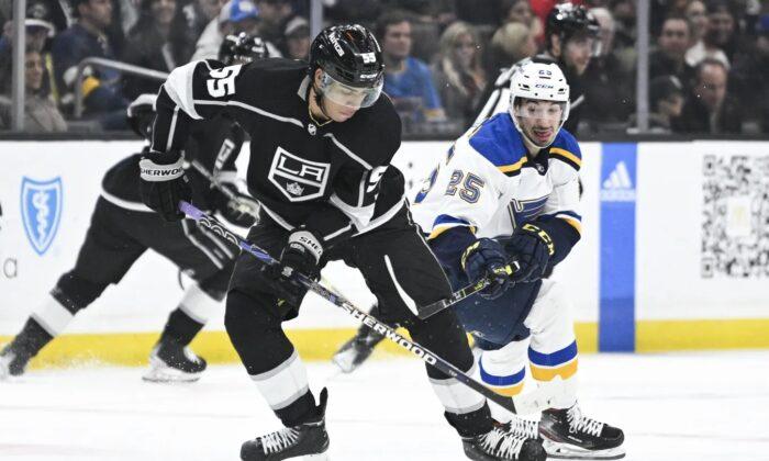Late Goals Lift Kings Over Blues, 4–2