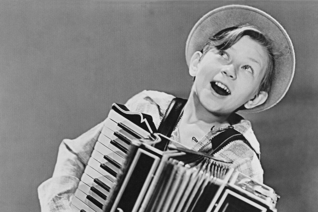 ‘Sing, You Sinners’ from 1938: Three Musical Brothers