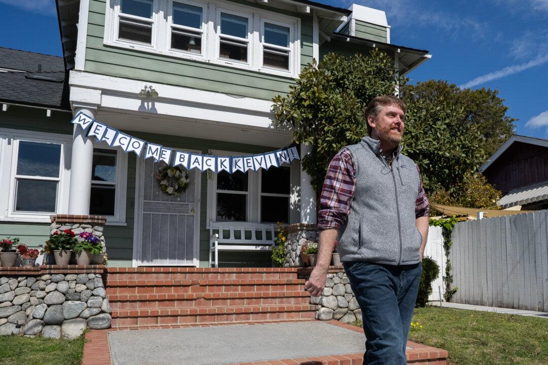 Man Reunites 30 Years Later With Shelter Staff Who Helped Set Him on Right Path