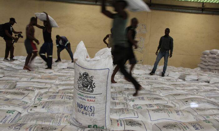 Russia Gives Fertilizer to Malawi, Seeks African Support