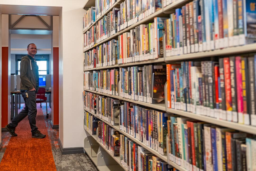 San Juan Capistrano Community Celebrates Library’s Reopening