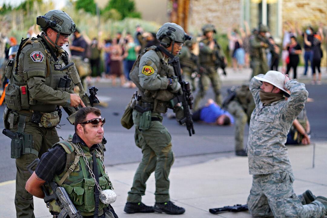 New Mexico Advances Legislation to Curb Paramilitaries