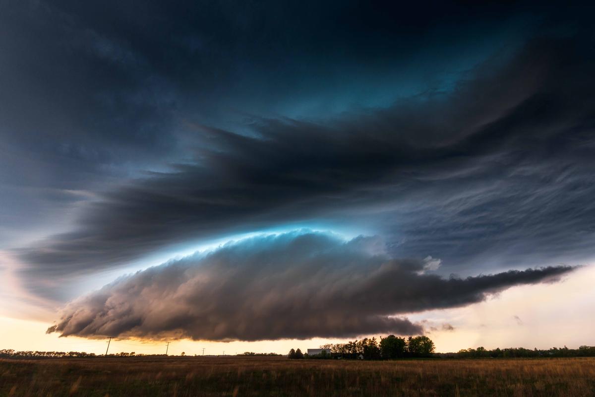 Storm clouds in Iowa photographed by Miki Spitzer of Israel. (Courtesy of Miki Spitzer/World Nature Photography Award)