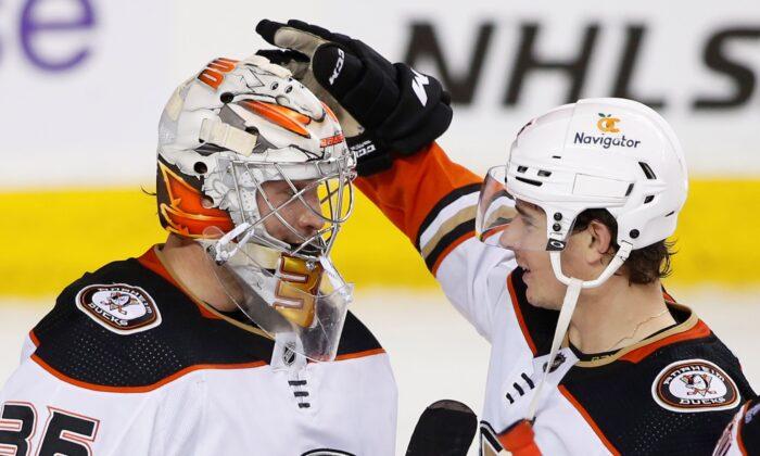 Comtois, Grant Rally Ducks to 3–1 Win Over Flames