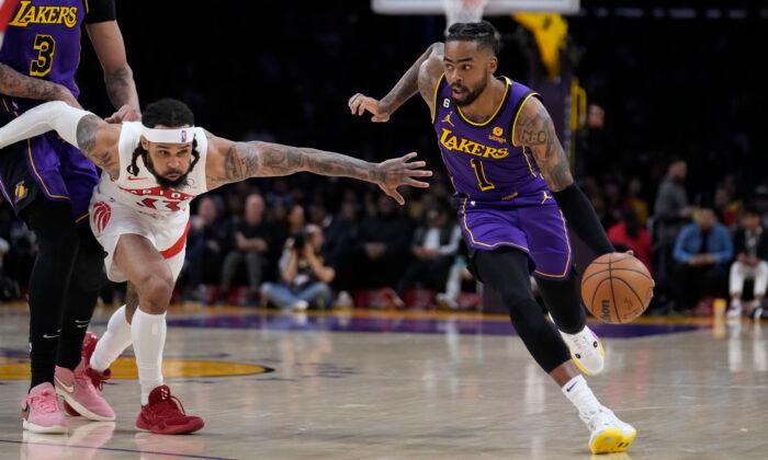 Lakers Rally Past Raptors for 7th Win in 9 Games