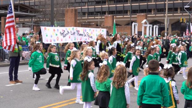 Philadelphia St. Patrick’s Day Parade was held on March 12, 2023. (William Huang/The Epoch Times)