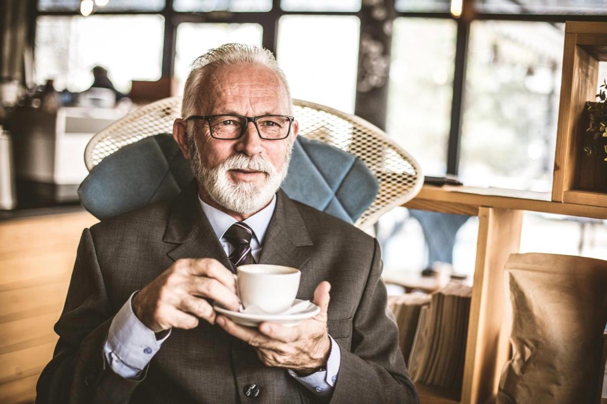 Should Hypertension Patients Drink Coffee or Tea? New Study Reveals Best Beverage Choice