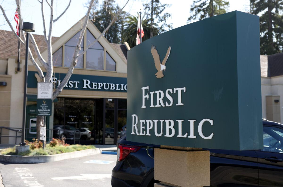 A sign in front of a First Republic Bank office in Oakland, Calif., on March 16, 2023. (Justin Sullivan/Getty Images)