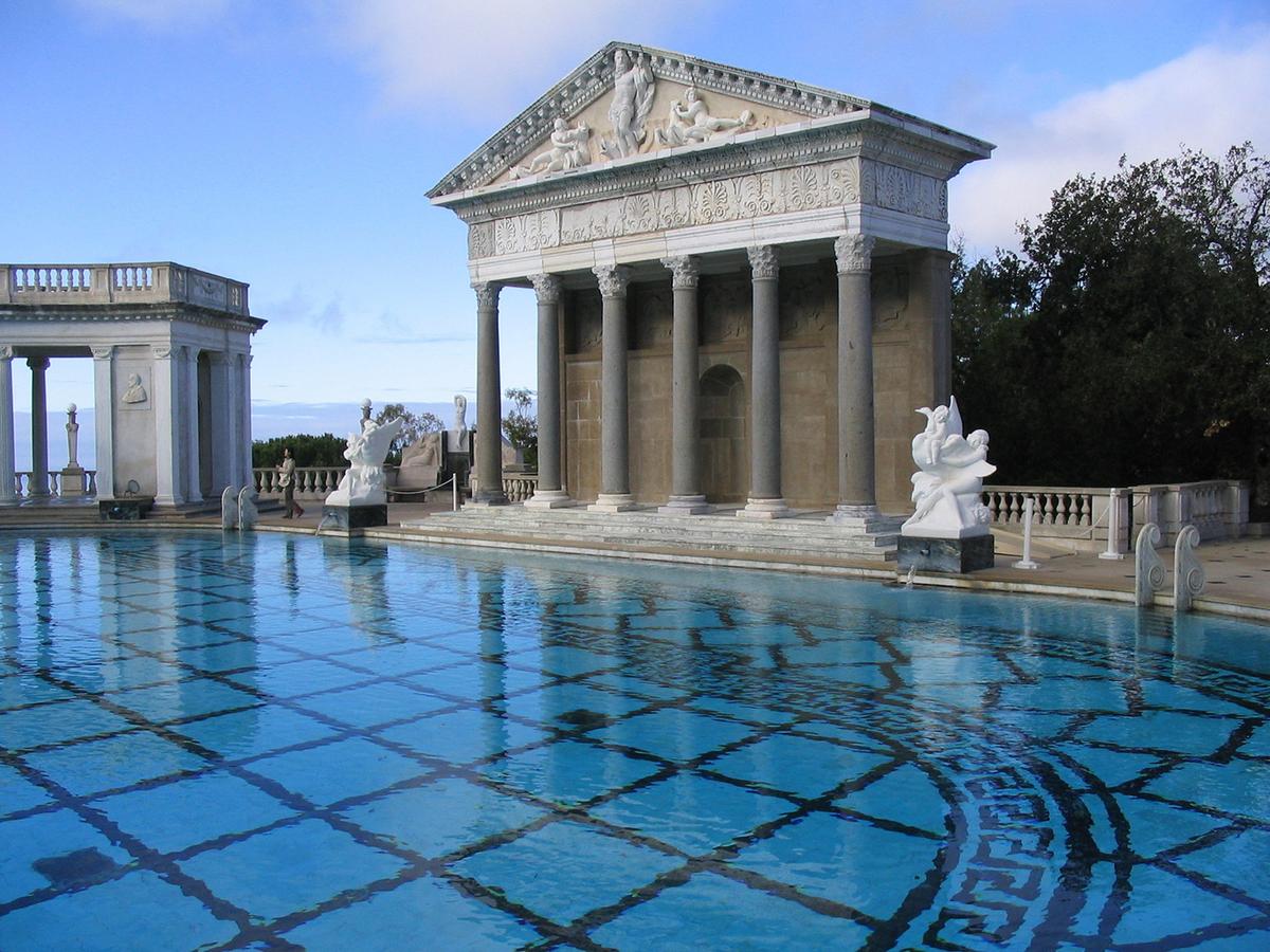 The Neptune Pool at the Hearst Castle. (<a href="https://www.shutterstock.com/image-photo/outdoor-pool-hearst-castle-51201">Donald R. Neudecker</a>/Shutterstock)