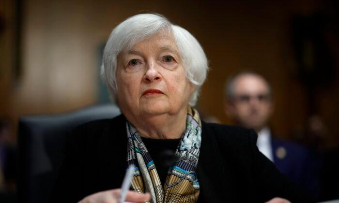 Yellen Warns Bank Executives of ‘Severe Consequences’ of Default