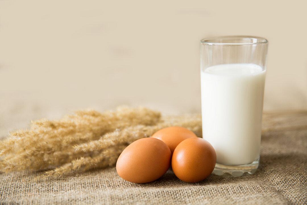 Sleep Cramps May Indicate Calcium Deficiency, 2 Tips for Getting More Calcium Besides Drinking Milk