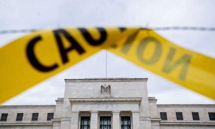 Several Federal Reserve Officials Mull 11th Round of Rate Hikes