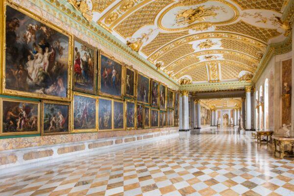 Also located in the New Chambers, the Picture Gallery is the oldest independent museum in Germany. The elongated hall features a gilded stucco ceiling and a floor made of white and yellow marble. Outstanding works from the Italian, Dutch, and Flemish schools of painting are on display here. (With permission, © SPSG/Celia Rogge)