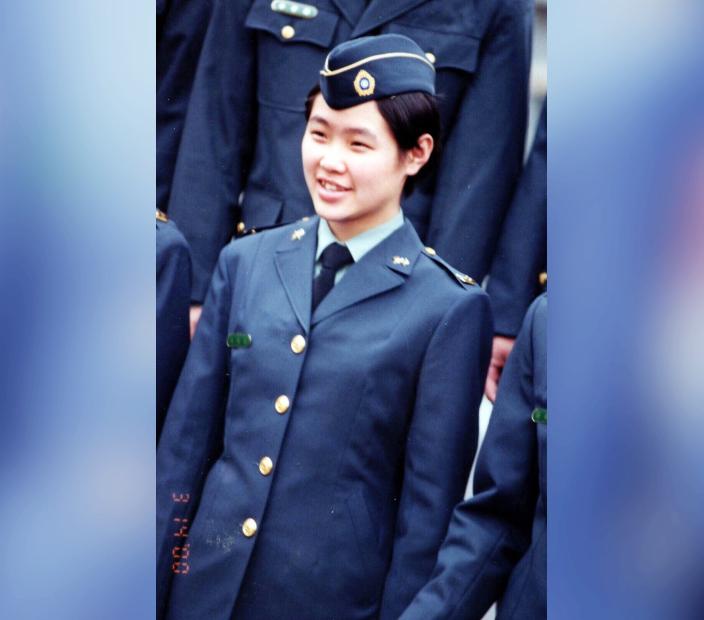 A file photo of Lei from the time when she was in the Taiwanese Navy. (Courtesy of <a href="https://www.facebook.com/baobaohandmade/">Lei Hsiao-Chen</a>)