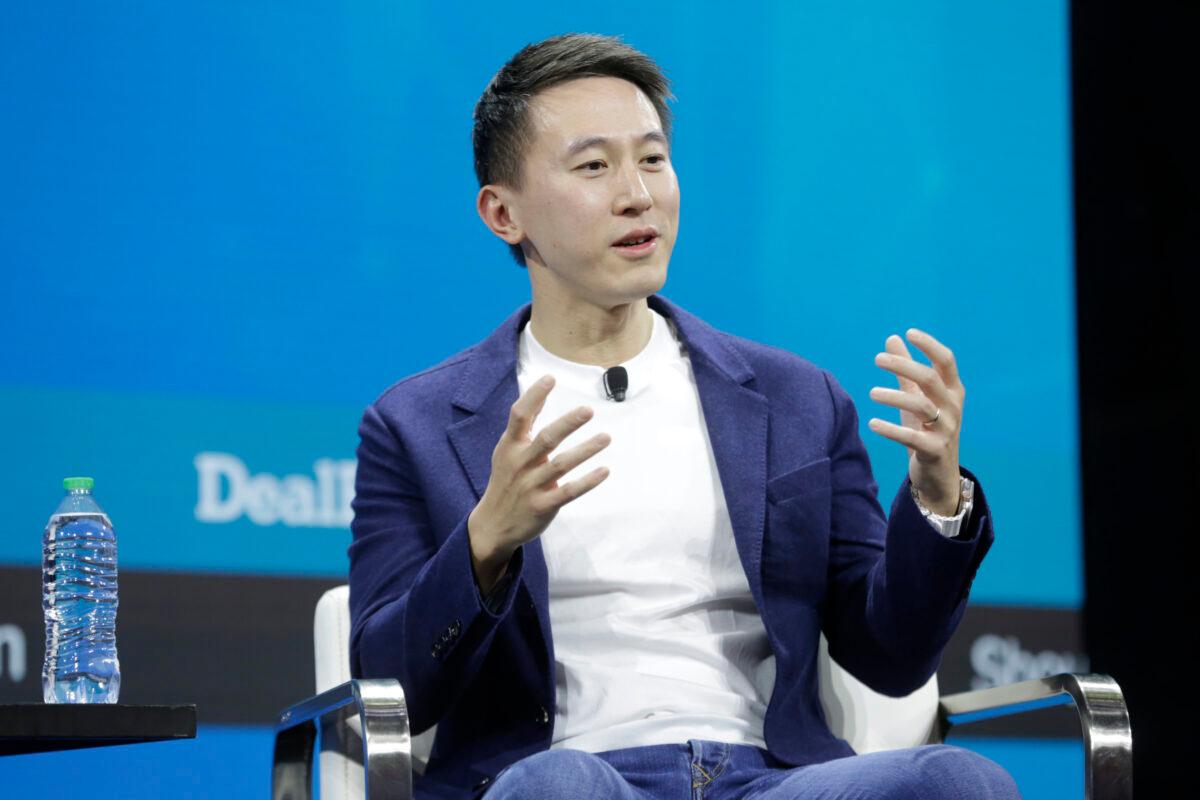 TikTok CEO Shou Chew on stage at The New York Times DealBook Summit in New York on Nov. 30, 2022. (Photo by Thos Robinson/Getty Images for The New York Times)