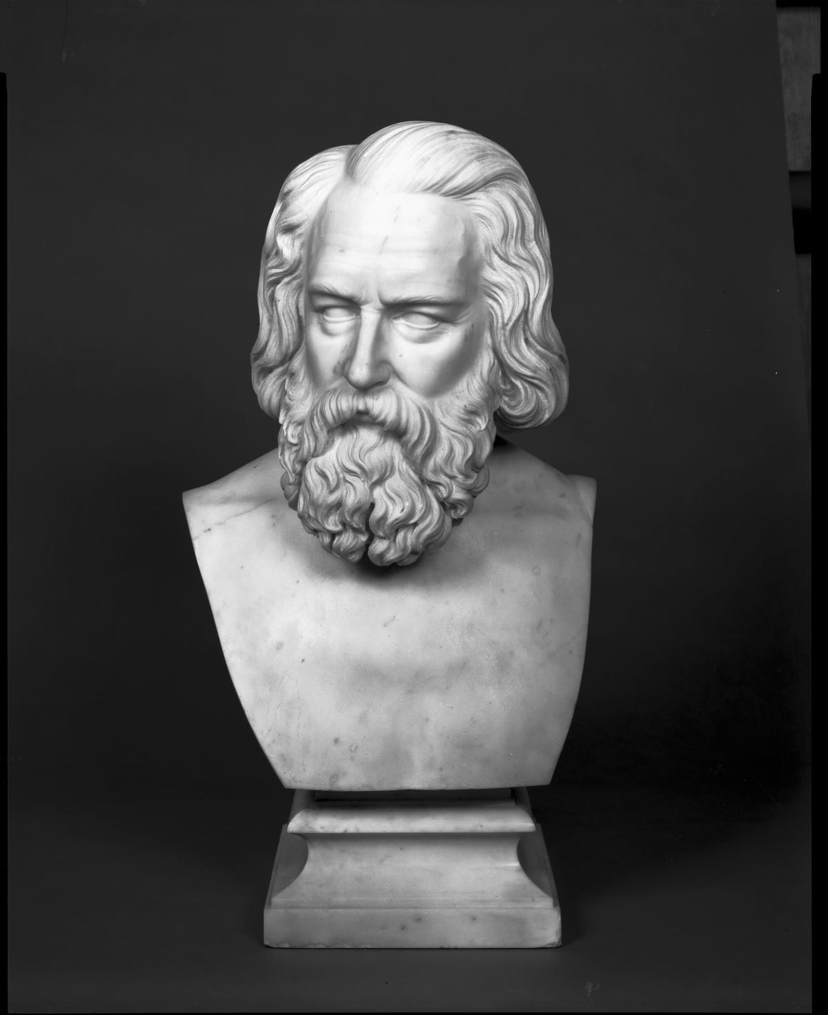 Henry Wadsworth Longfellow (1807–1882), 1871, by Edmonia Lewis. Marble, 29.25 by 16.25 by 13.25 inches. Harvard University Portrait Collection, Cambridge, Mass. (With permission, <a href="https://hvrd.art/o/303587">© President and Fellows of Harvard College</a>)