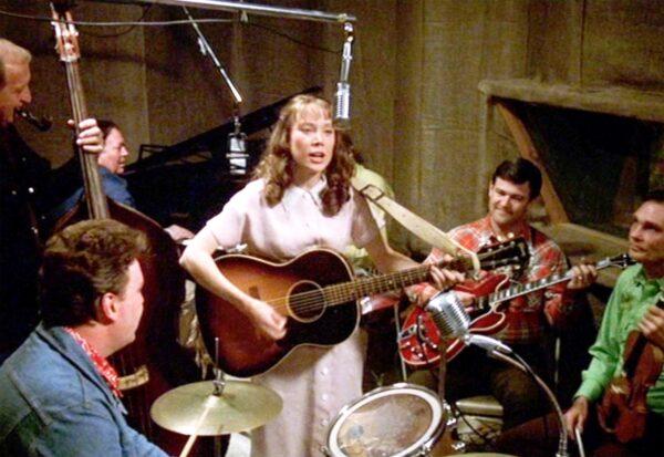 Loretta Lynn's (Sissy Spacek) early recording sessions were cramped, in "Coal Miner's Daughter." (Universal Pictures)