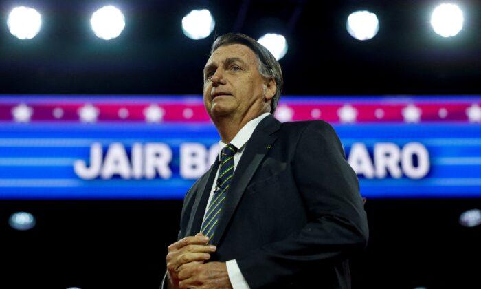 Bolsonaro to Return to Brazil on March 30, His Party Says