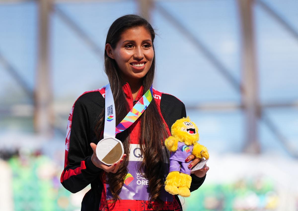 Peru’s Garcia Leon Breaks 35 Kilometers Race Walk World Record