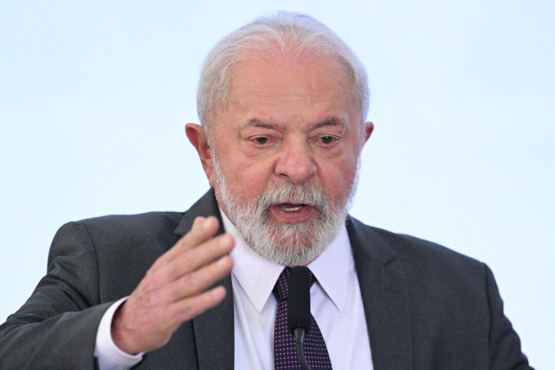 Brazilian President Lula Cancels Trip to China Due to Pneumonia: Press Secretary