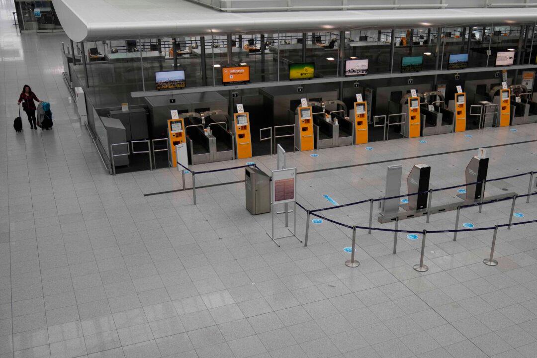 Travel Disruption Hits Germany on Eve of Transport Strike