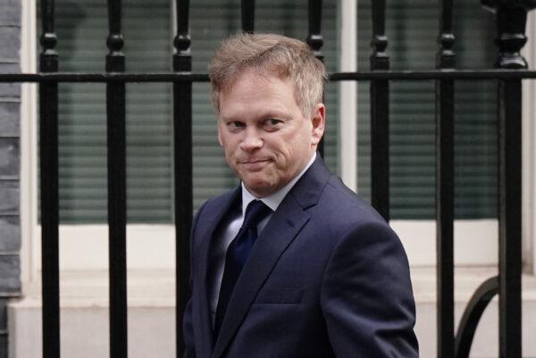 RSecretary of State for Energy Security and Net Zero Grant Shapps arrives for a Cabinet meeting at 10 Downing Street, London, on March 15, 2023. (Jordan Pettitt/PA Media)