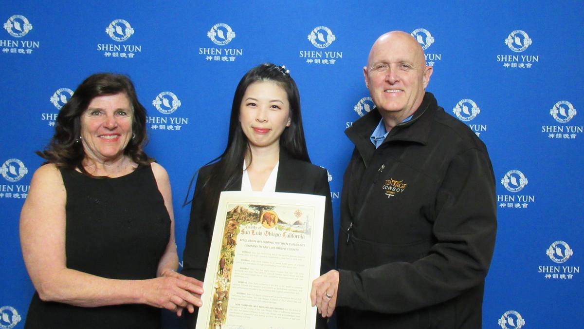 San Luis Obispo County Supervisors Praise Shen Yun