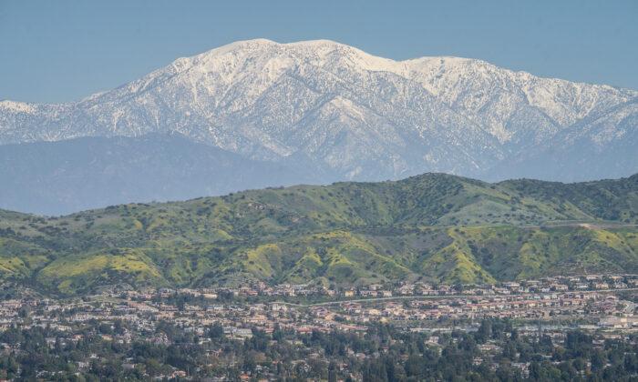 3 Hikers Rescued From California’s Mount Baldy During Winter Storm