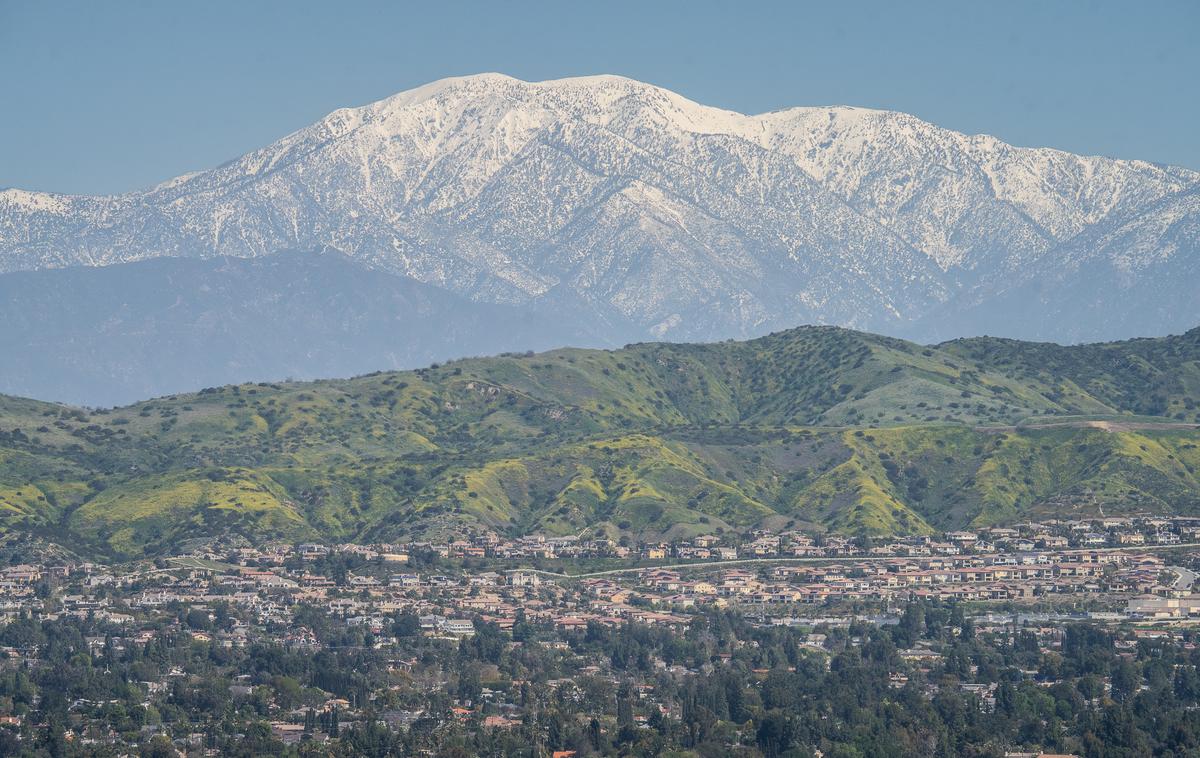 3 Hikers Rescued From California’s Mount Baldy During Winter Storm