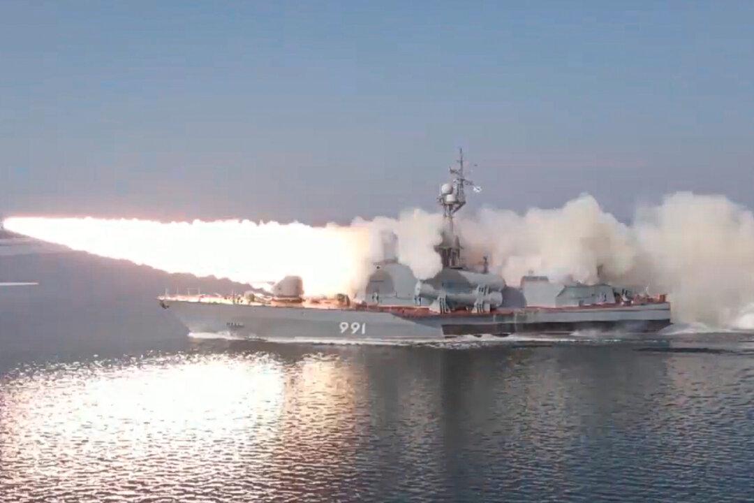3 Russian Naval Fleets Conduct Wide-Ranging Drills in Pacific, Arctic Oceans
