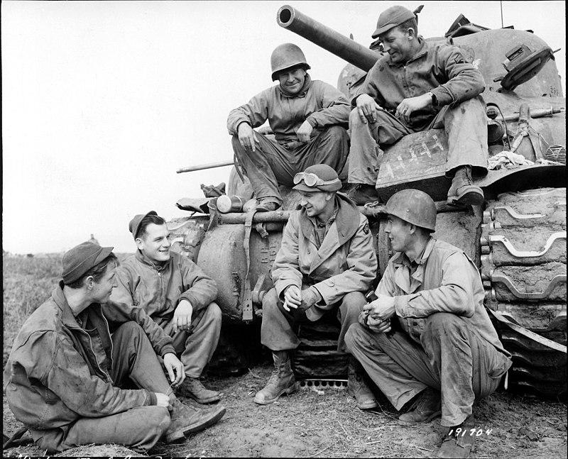 Book Review: ‘Brave Men’: War Correspondent Ernie Pyle in World War II