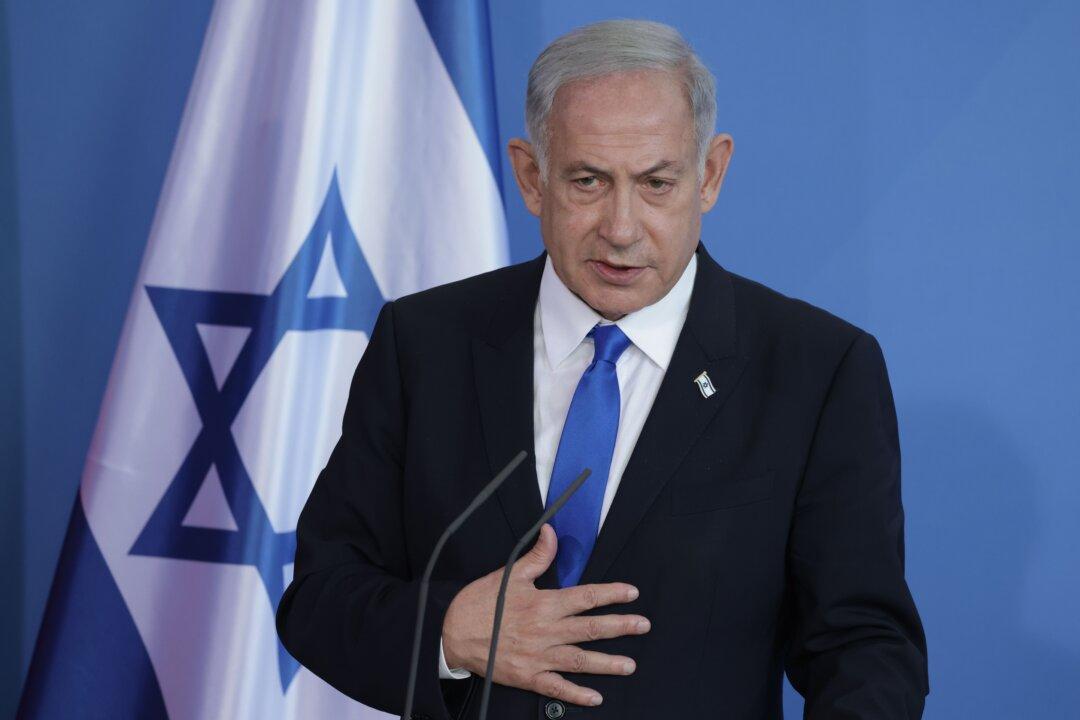 Israeli Prime Minister Rushed to Hospital Amid Heat Wave