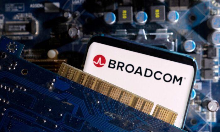UK to Examine Broadcom’s $61 Billion VMware Deal in Depth