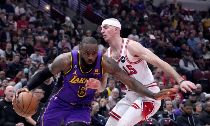 LeBron James, Anthony Davis Lead Lakers Past Bulls 121–110
