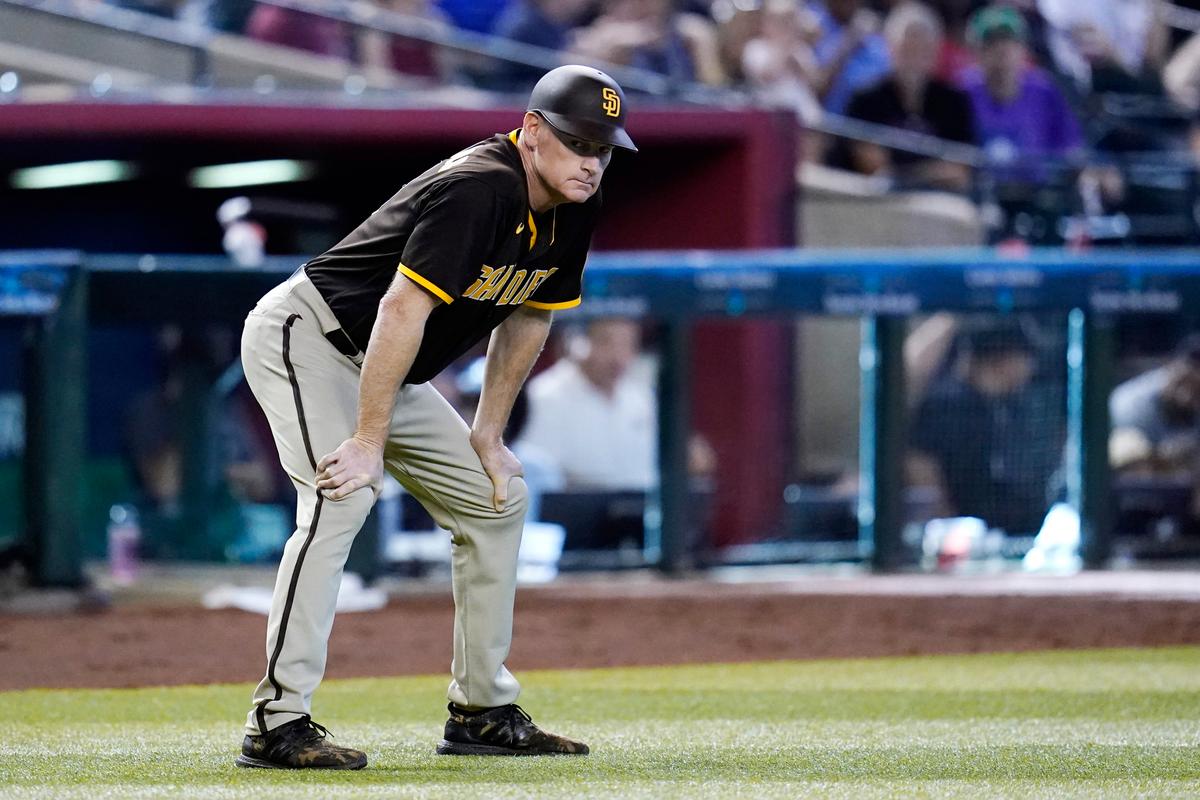 Padres 3B Coach Williams Has Colon Cancer, to Have Surgery on Friday