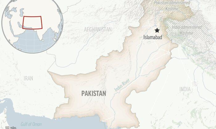 Suicide Car Bomber Hits Checkpoint in Northwest Pakistan, Killing 4 in 2nd Attack in as Many Days