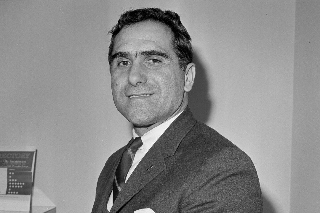 Former Congressman, Senate Candidate Galifianakis Dies at 94