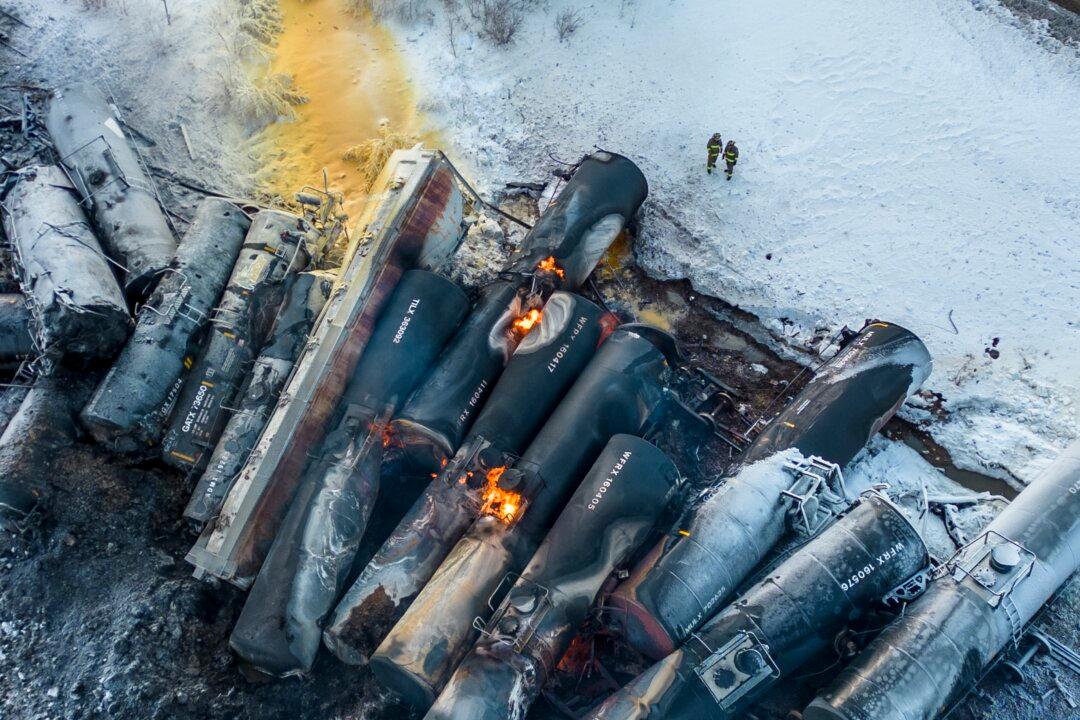 Evacuation Order Lifted After Train Carrying Flammable Materials Derails in Minnesota, Catches Fire