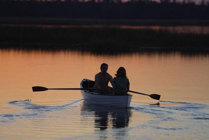 Noah (Ryan Gosling) and Allie (Rachel McAdams) go boating, in "The Notebook." (New Line Cinemas)