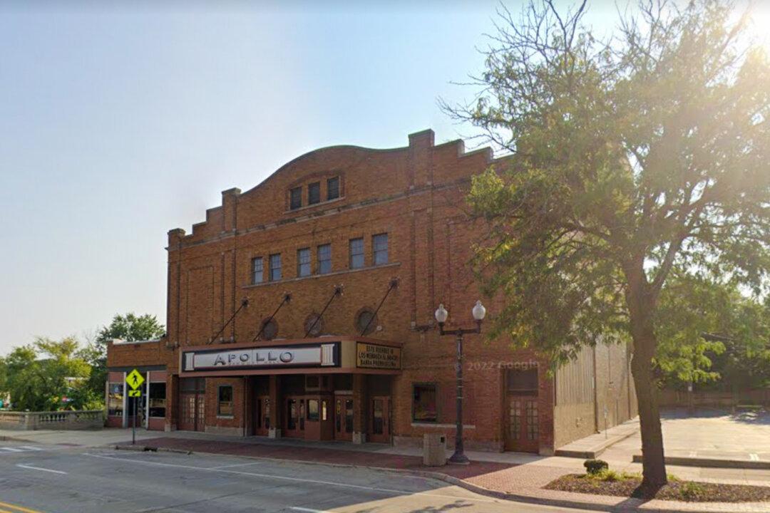 At Least 1 Dead, 28 Injured After Roof Collapses During Death Metal Concert in Illinois